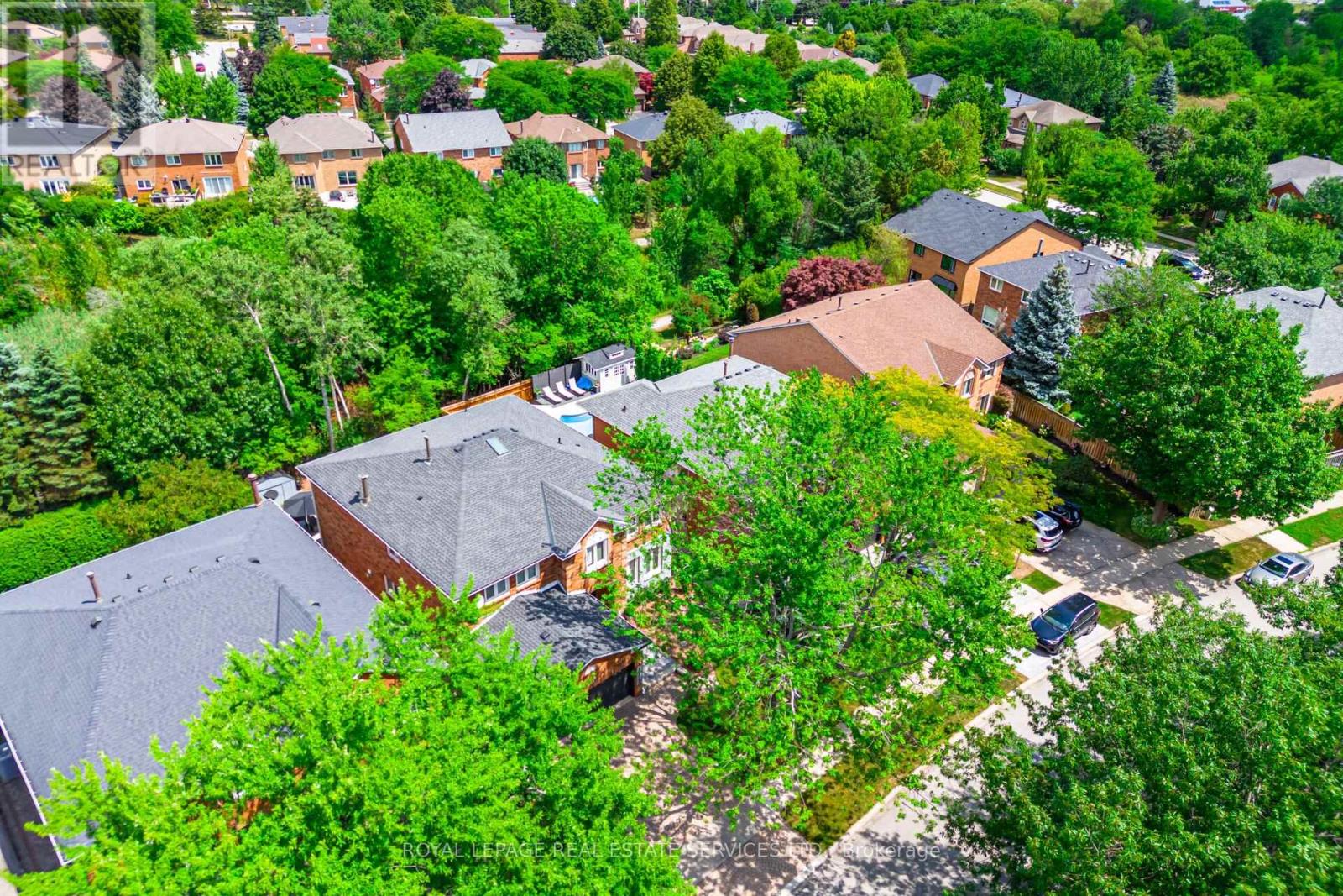 Property at 1173 BOWMAN DRIVE image 2