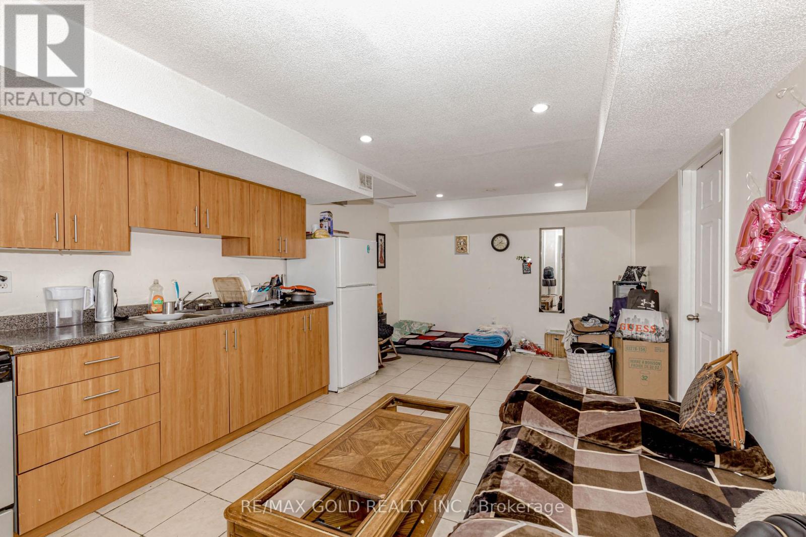 90 Tideland Drive, Brampton, Ontario  L7A 2V8 - Photo 26 - W12333107