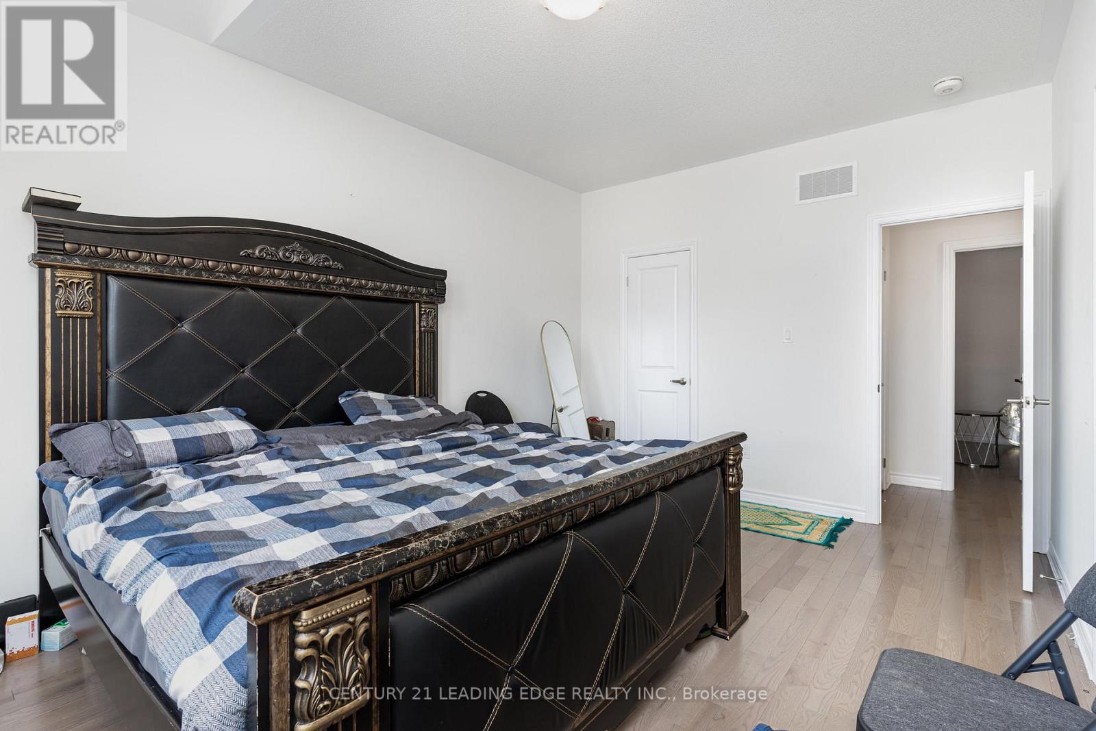 35 Petch Avenue, Caledon, Ontario  L7C 4J7 - Photo 30 - W12333123