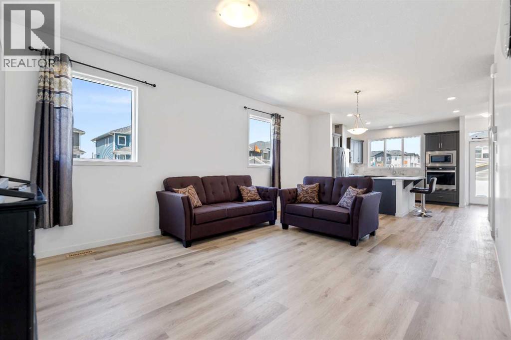180 Chelsea Glen, Chestermere, Alberta  T1X 2P4 - Photo 6 - A2233183