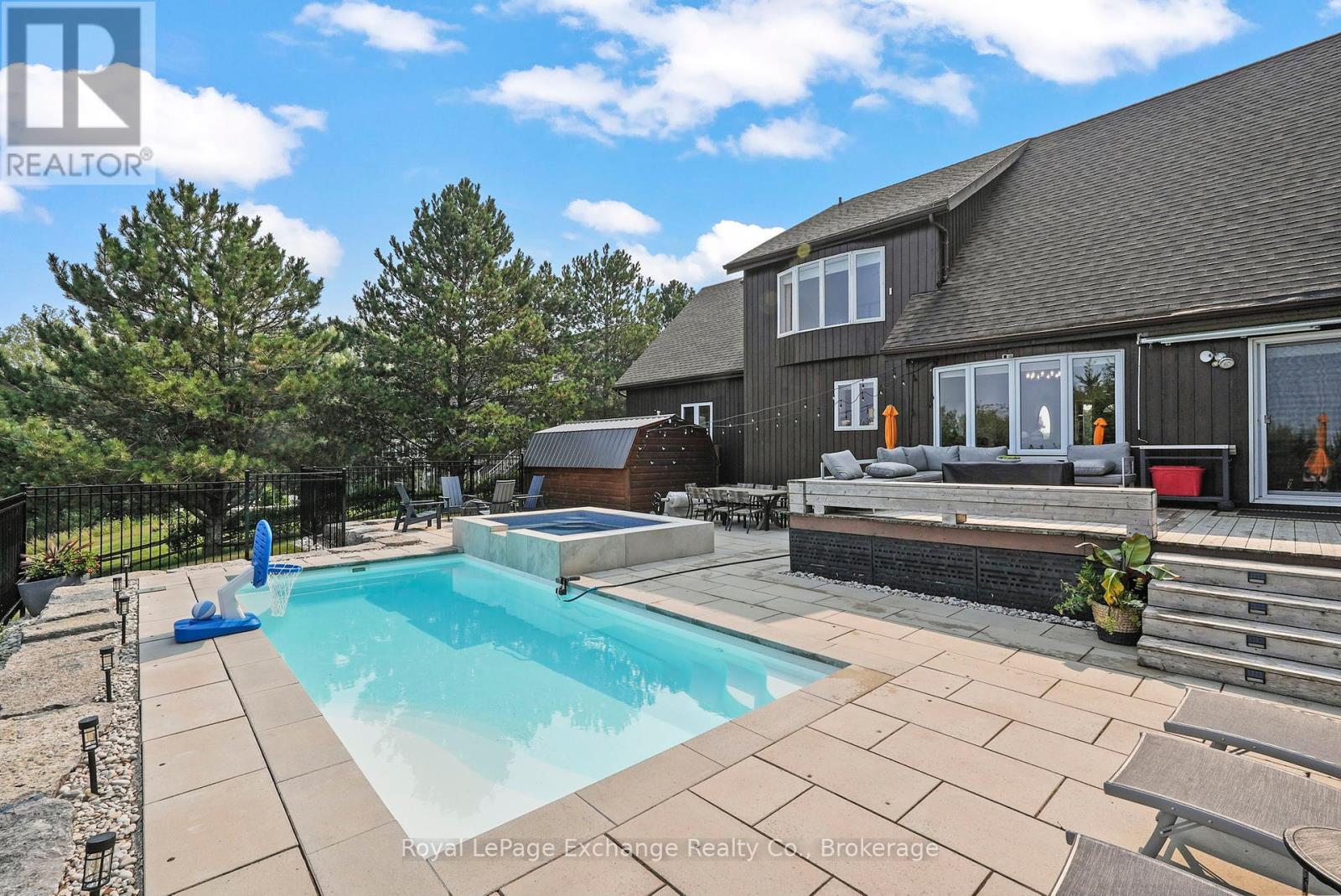 810 Troy's Trail, Huron-Kinloss, Ontario  N2Z 0C1 - Photo 3 - X12330831