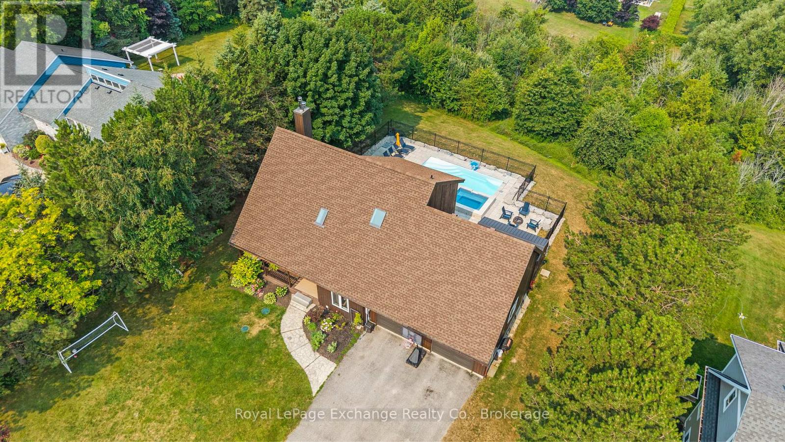 810 Troy's Trail, Huron-Kinloss, Ontario  N2Z 0C1 - Photo 33 - X12330831