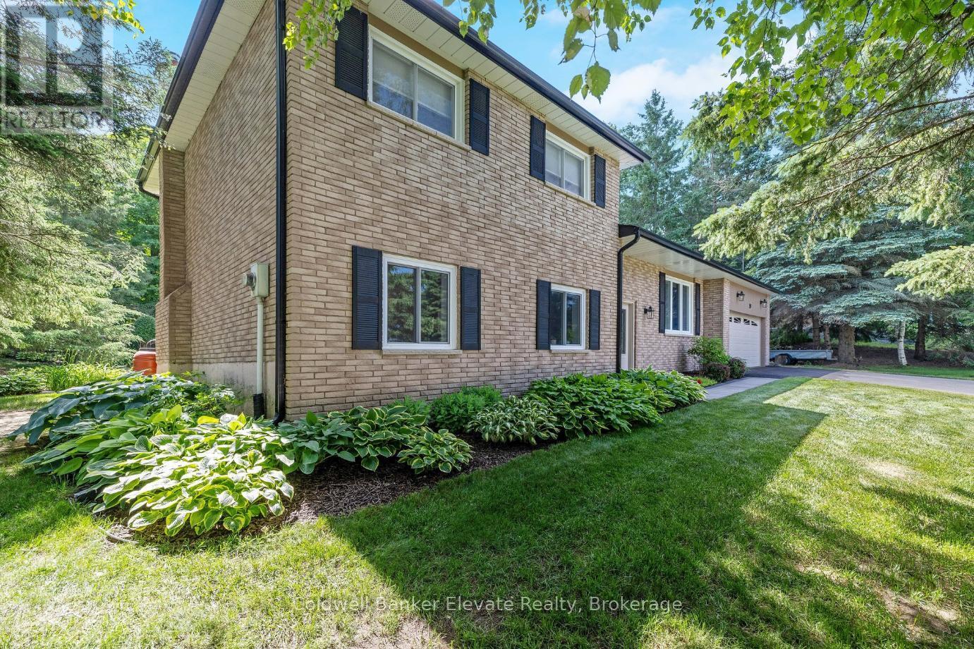 Property at 19 WESLEY CRESCENT image 3