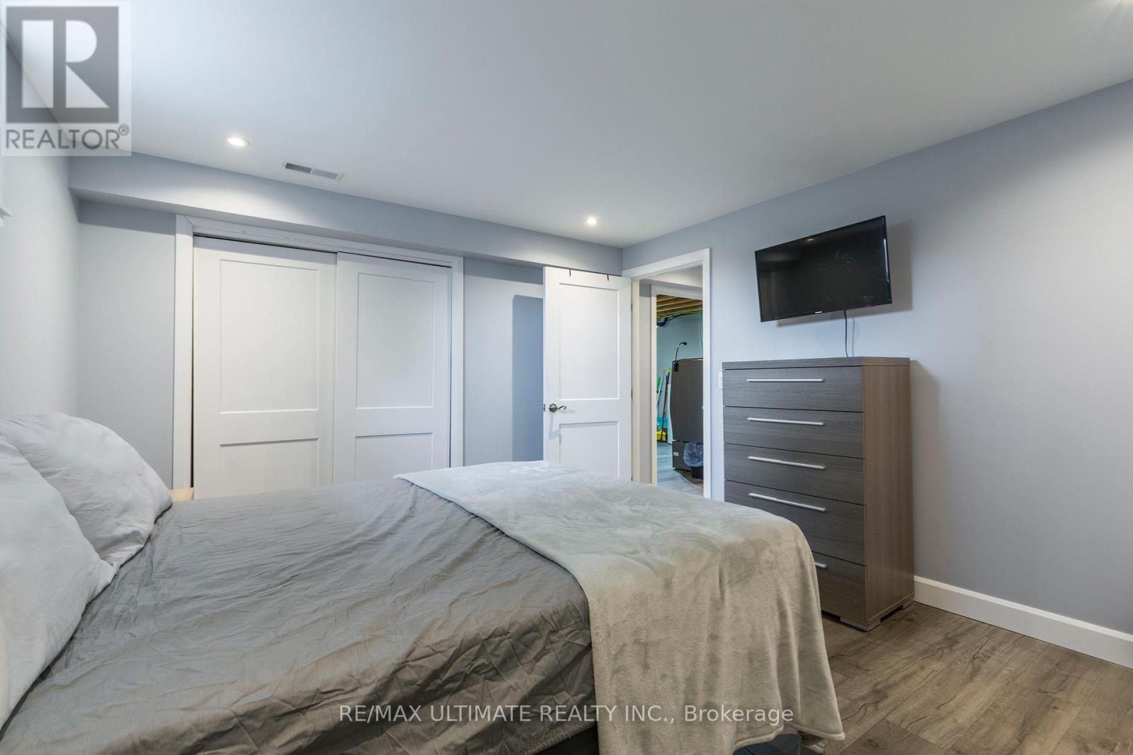 34 Briarwood Cres Crescent, Belleville, Ontario  K8N 5K9 - Photo 32 - X12333013