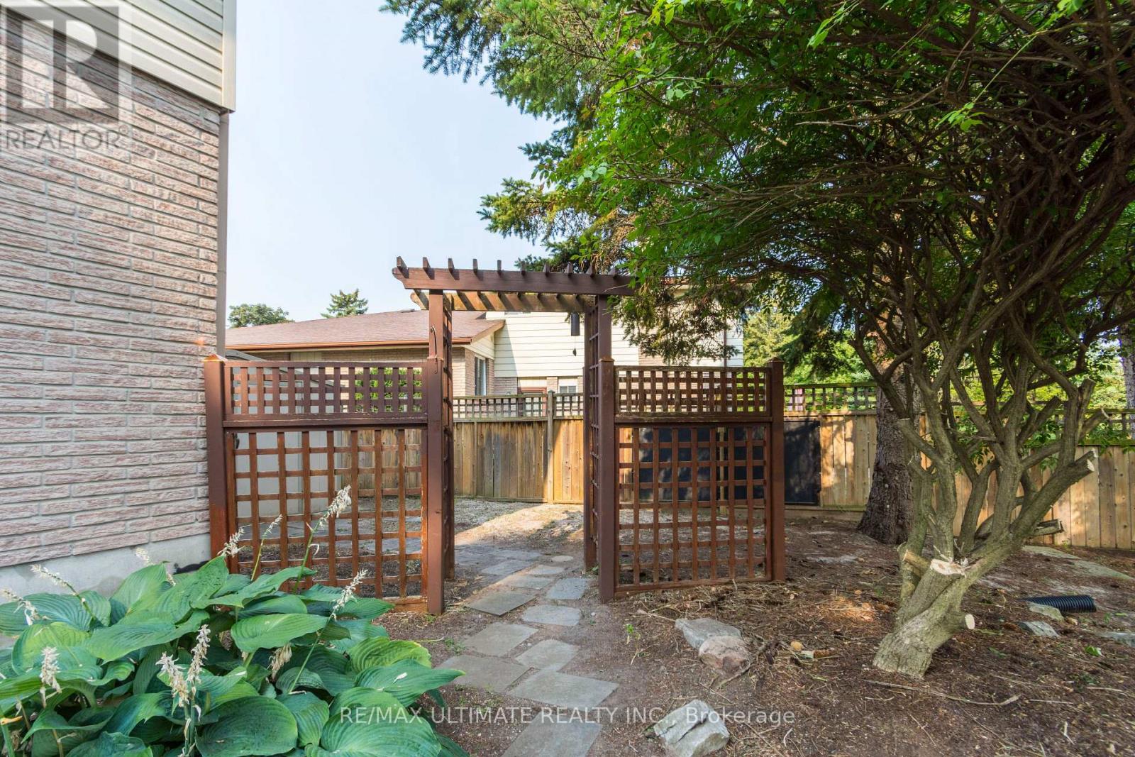 34 Briarwood Cres Crescent, Belleville, Ontario  K8N 5K9 - Photo 40 - X12333013