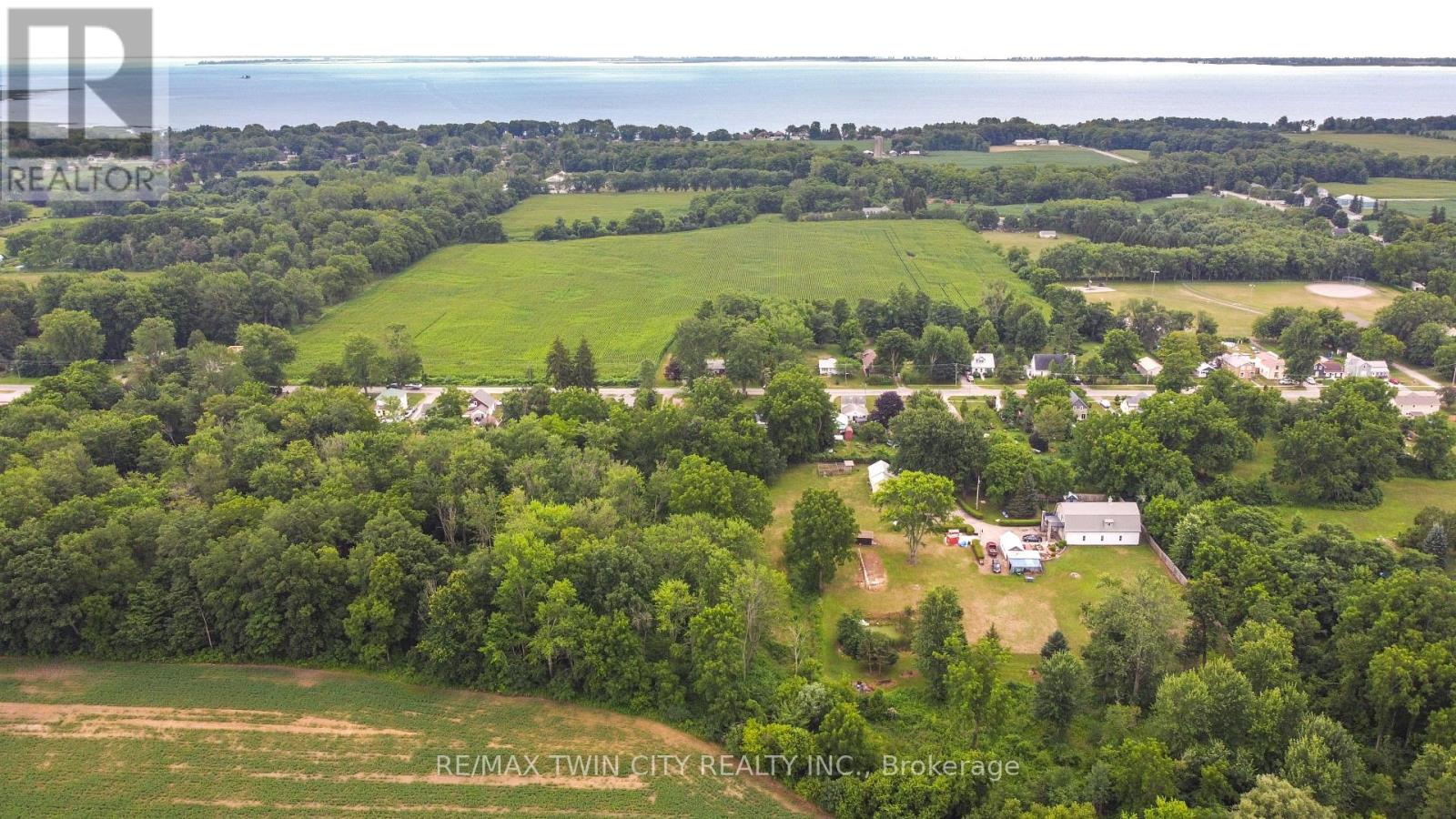 141 Queen Street, Norfolk, Ontario  N0E 1P0 - Photo 1 - X12333027