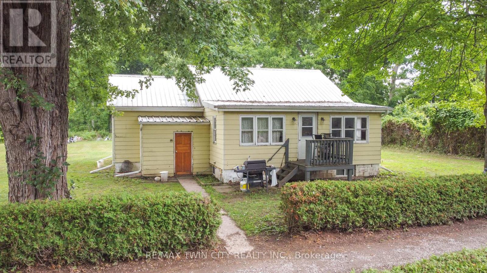 141 Queen Street, Norfolk, Ontario  N0E 1P0 - Photo 26 - X12333027