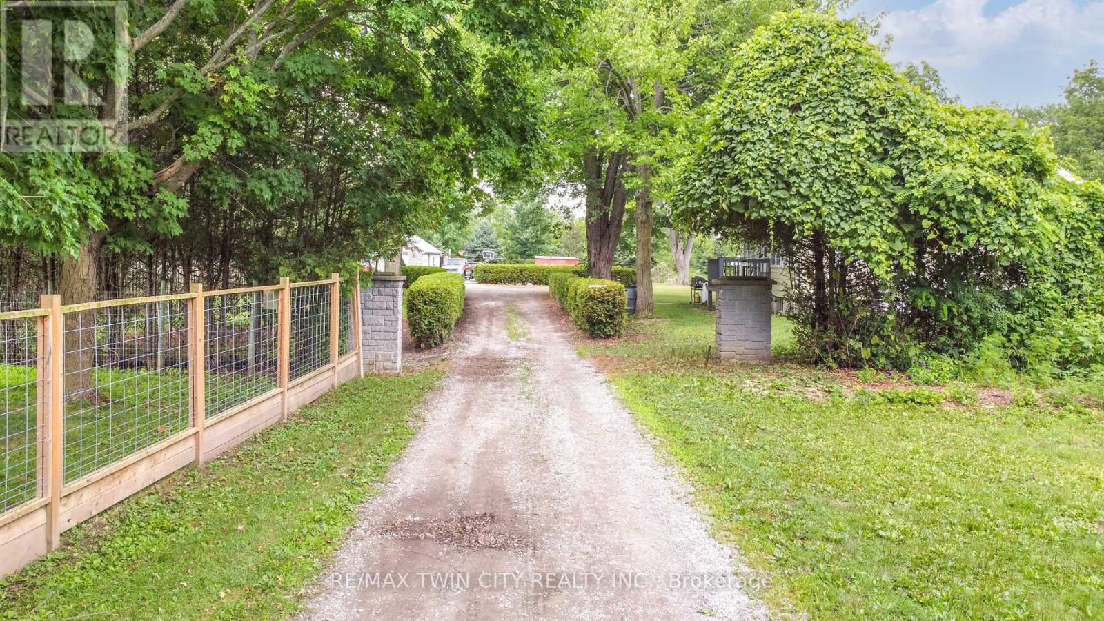 141 Queen Street, Norfolk, Ontario  N0E 1P0 - Photo 3 - X12333027