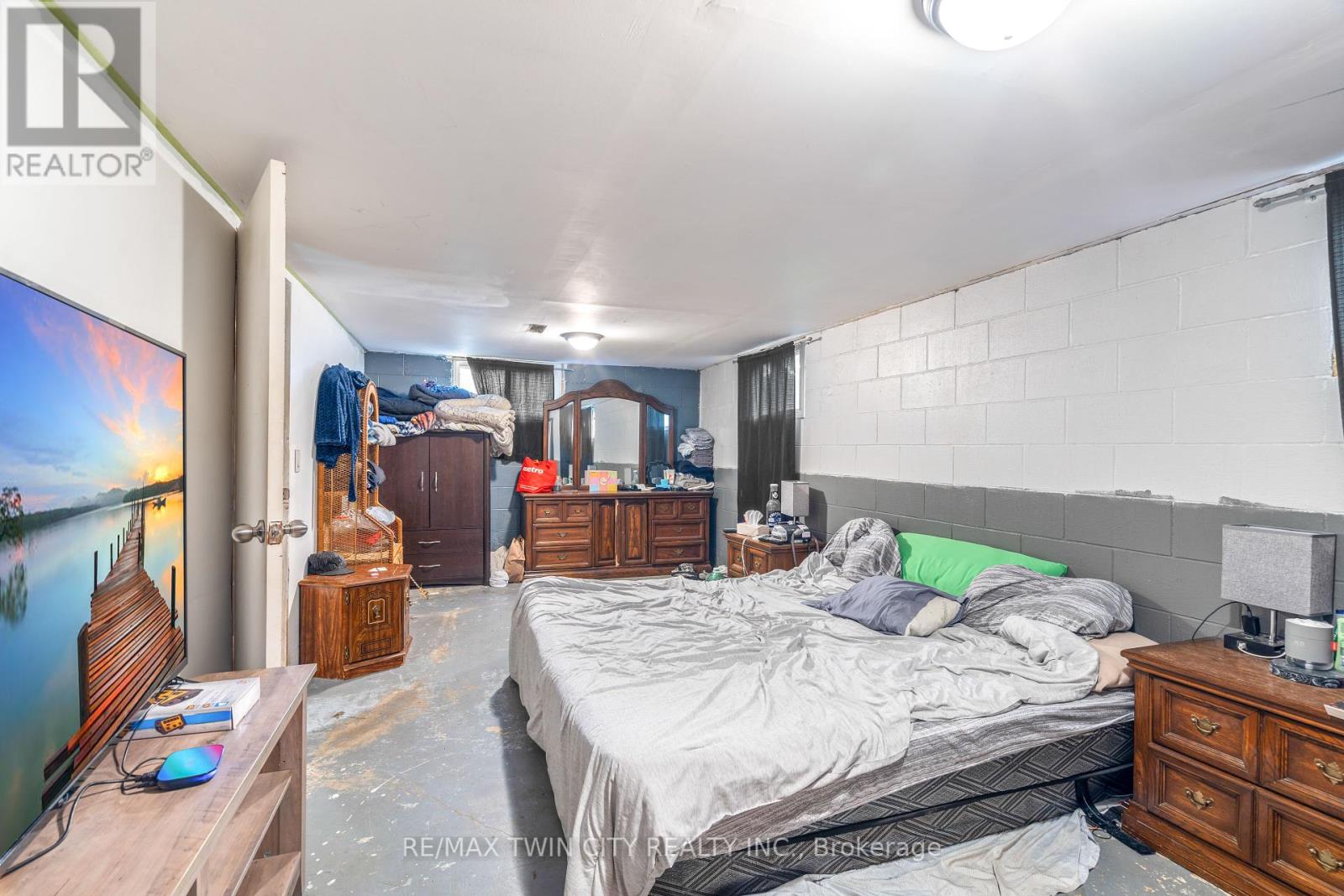 141 Queen Street, Norfolk, Ontario  N0E 1P0 - Photo 36 - X12333027