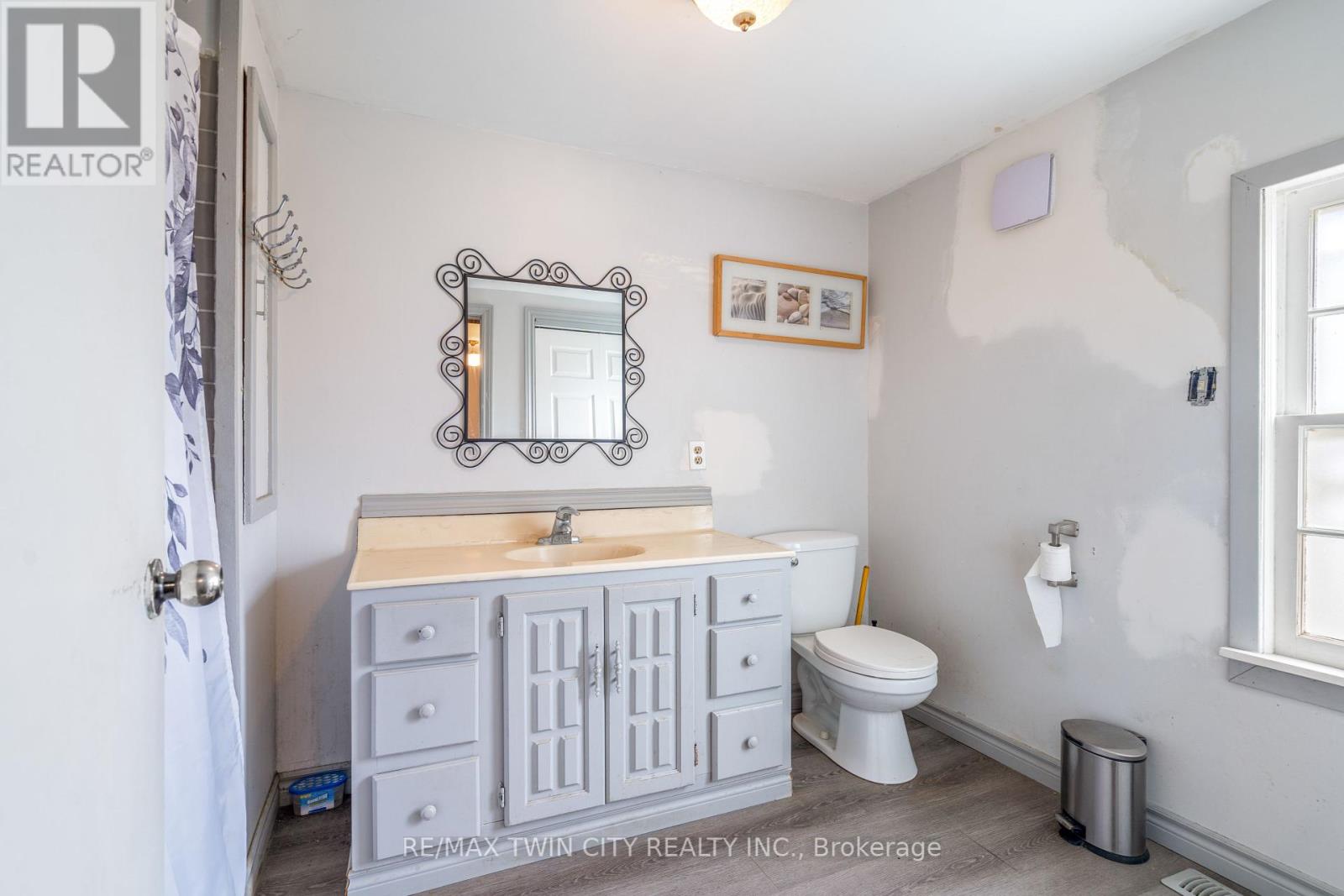 141 Queen Street, Norfolk, Ontario  N0E 1P0 - Photo 39 - X12333027