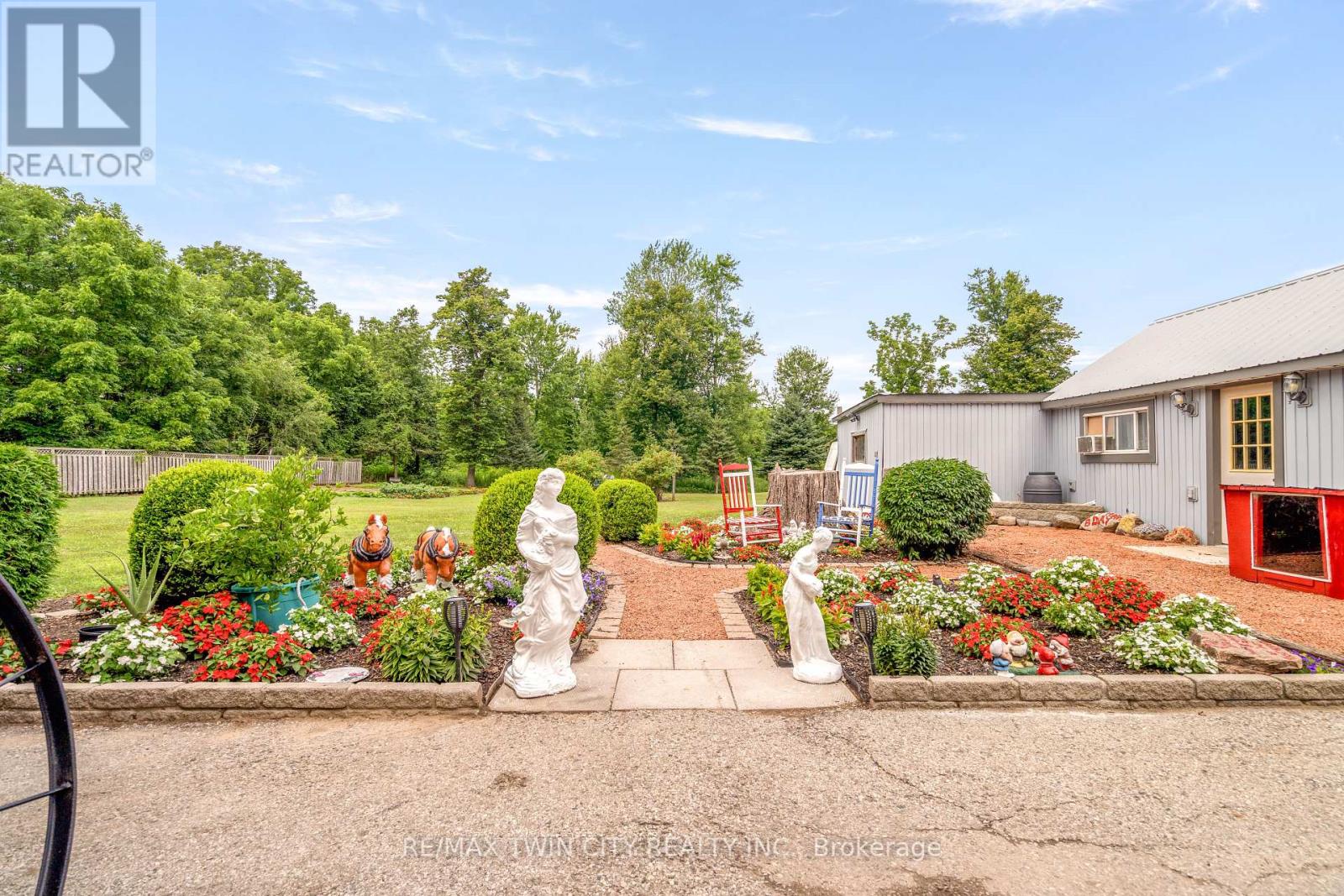 141 Queen Street, Norfolk, Ontario  N0E 1P0 - Photo 40 - X12333027