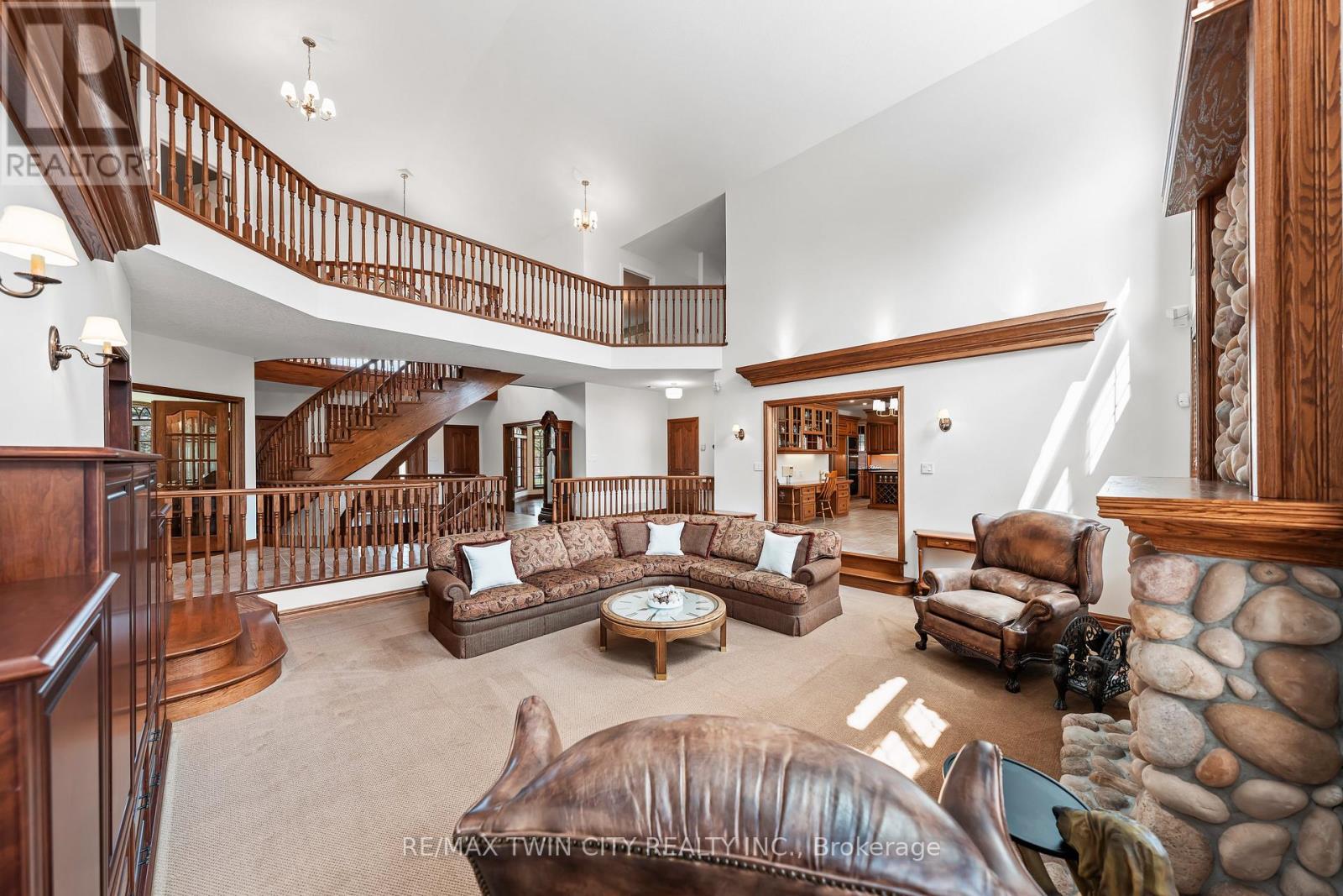 375 River Oak Place, Waterloo, Ontario  N2K 3N8 - Photo 10 - X12333040