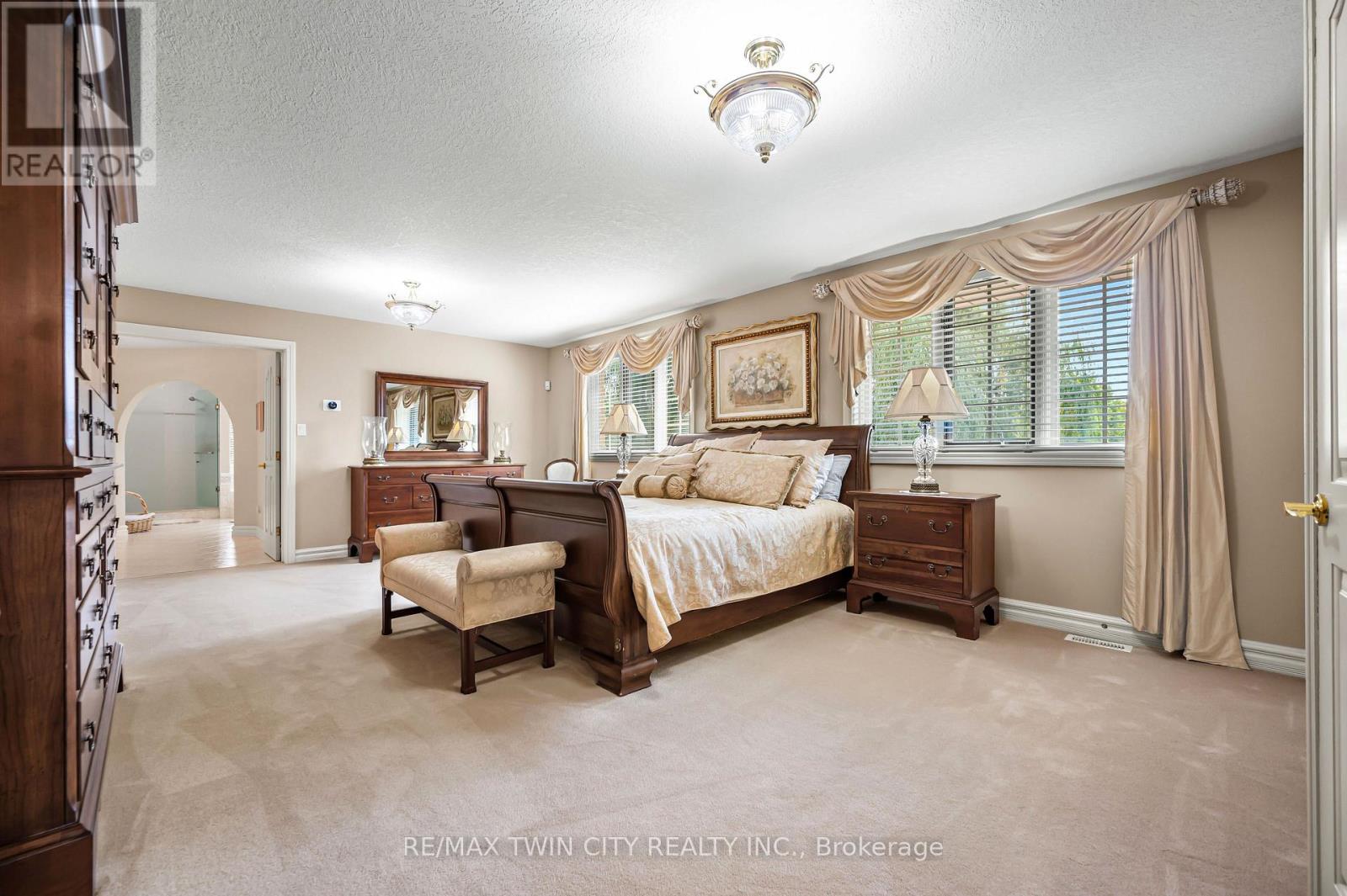 375 River Oak Place, Waterloo, Ontario  N2K 3N8 - Photo 22 - X12333040
