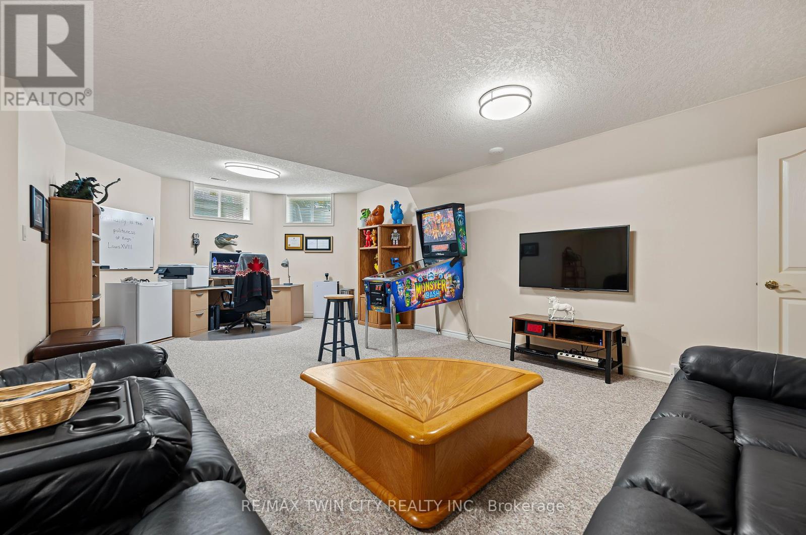 375 River Oak Place, Waterloo, Ontario  N2K 3N8 - Photo 36 - X12333040