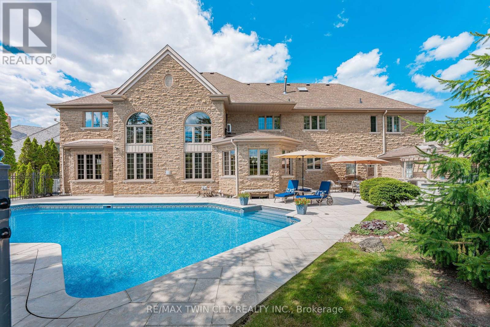 375 River Oak Place, Waterloo, Ontario  N2K 3N8 - Photo 42 - X12333040