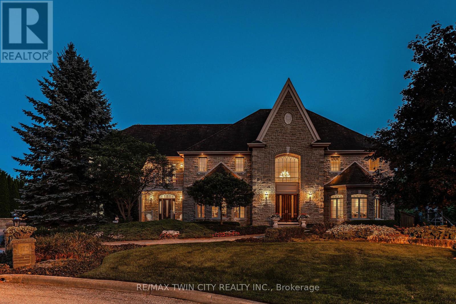 375 River Oak Place, Waterloo, Ontario  N2K 3N8 - Photo 6 - X12333040