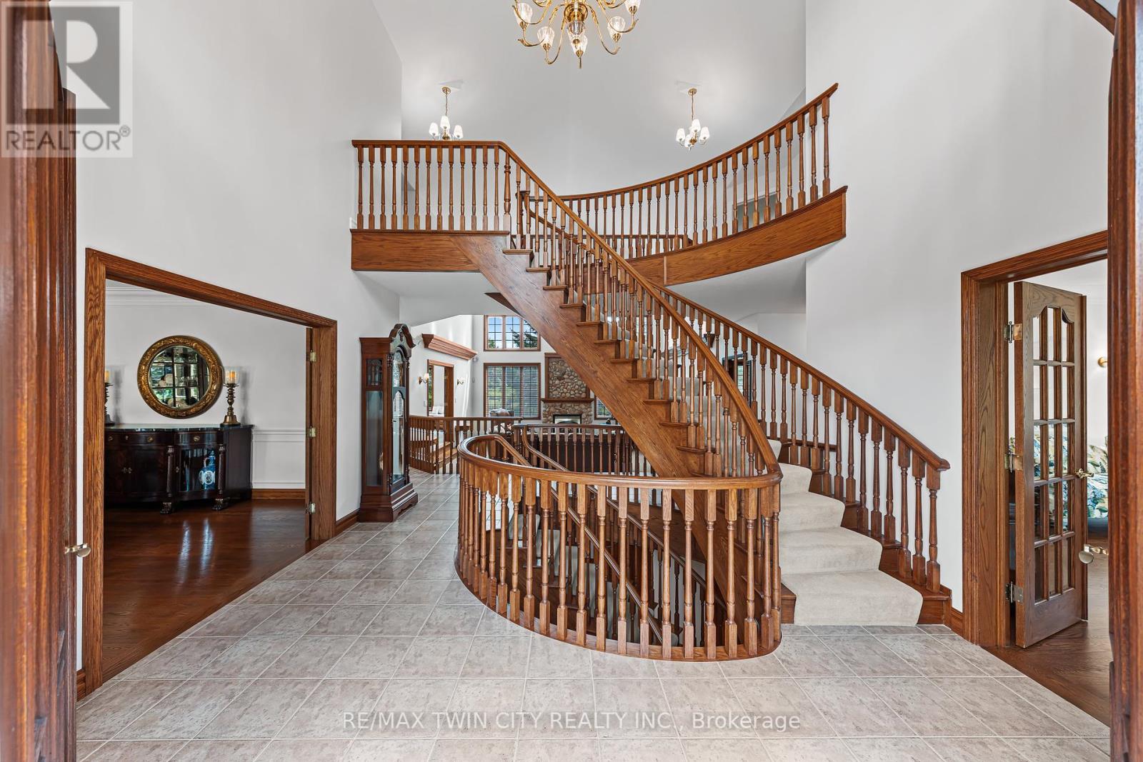 375 River Oak Place, Waterloo, Ontario  N2K 3N8 - Photo 7 - X12333040