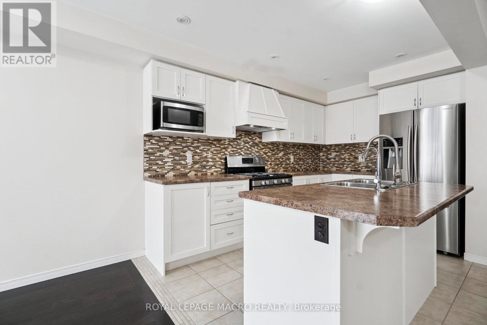 29 Trafalgar Drive, Hamilton (Stoney Creek), Ontario  L8J 0E2 - Photo 15 - X12333125