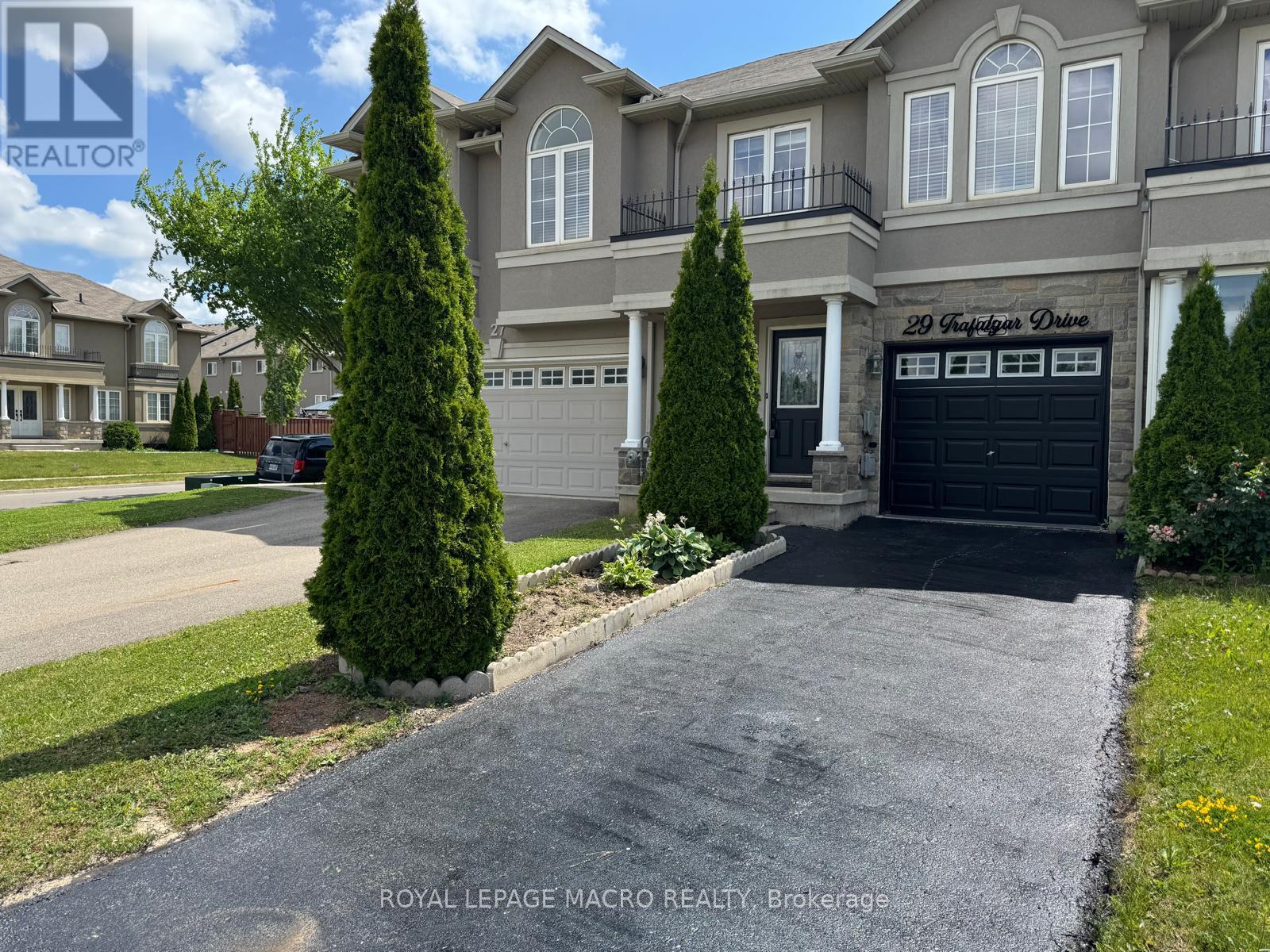 29 Trafalgar Drive, Hamilton (Stoney Creek), Ontario  L8J 0E2 - Photo 2 - X12333125