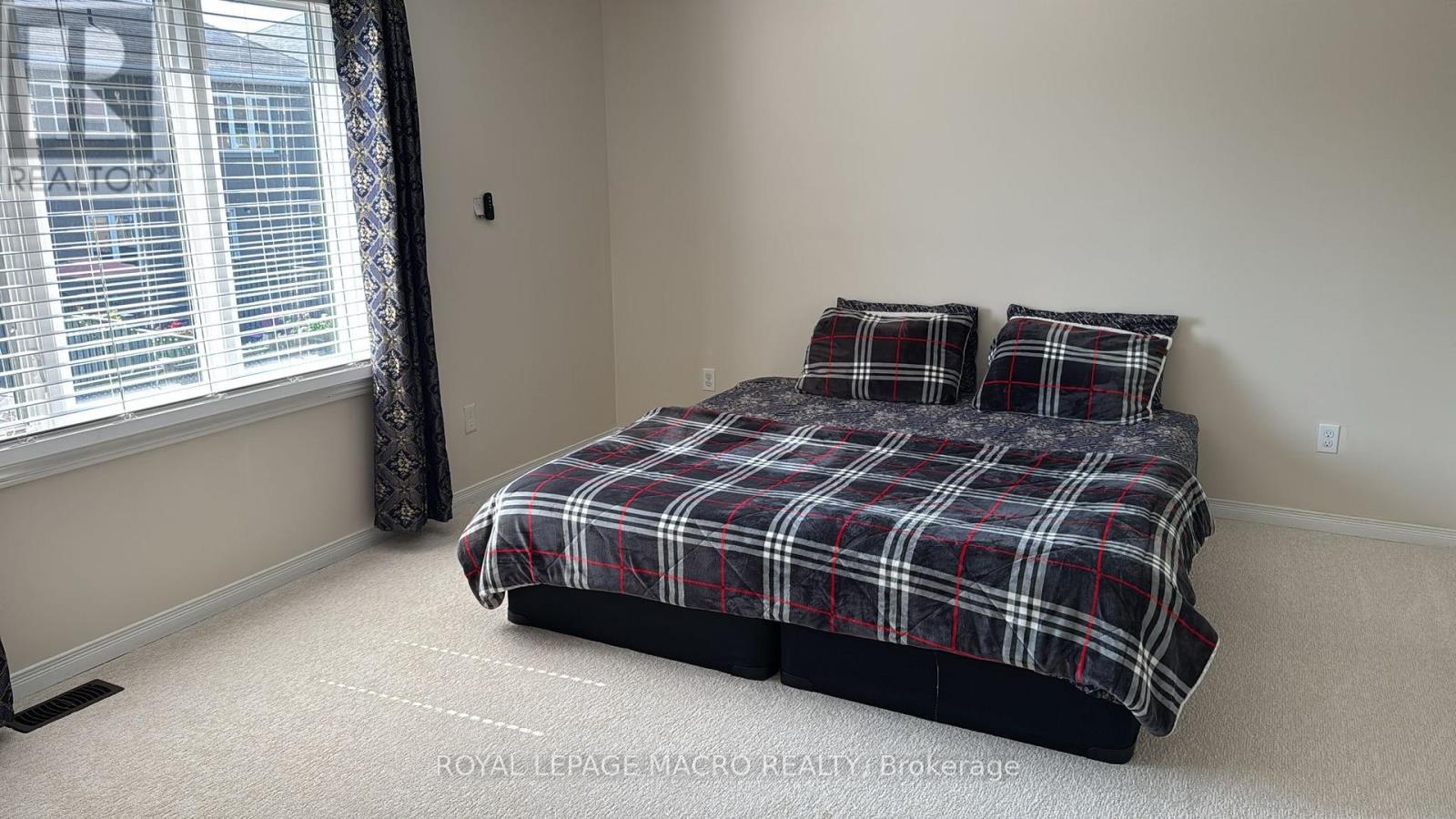 29 Trafalgar Drive, Hamilton (Stoney Creek), Ontario  L8J 0E2 - Photo 20 - X12333125