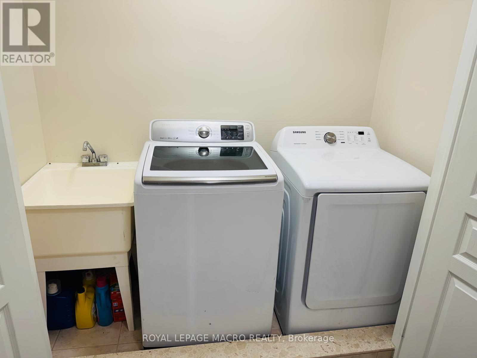 29 Trafalgar Drive, Hamilton (Stoney Creek), Ontario  L8J 0E2 - Photo 31 - X12333125
