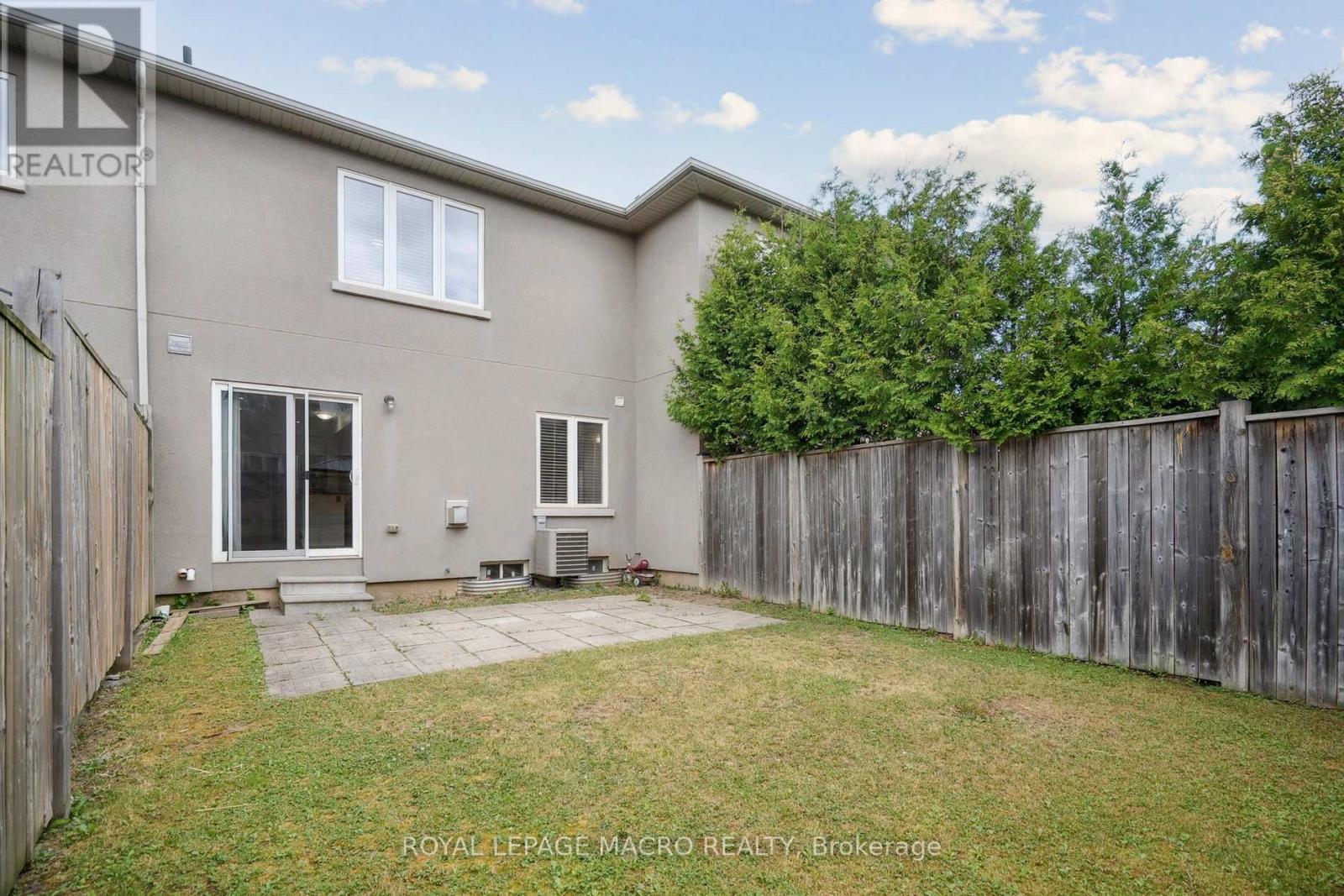 29 Trafalgar Drive, Hamilton (Stoney Creek), Ontario  L8J 0E2 - Photo 33 - X12333125