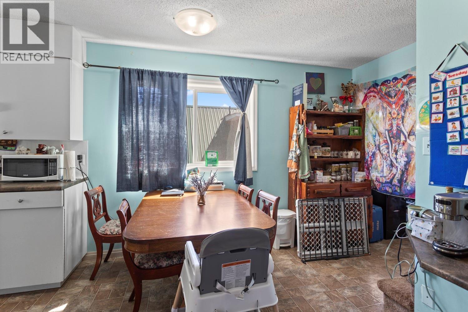 216 24th Avenue S, Creston, British Columbia  V0B 1G5 - Photo 8 - 10357956