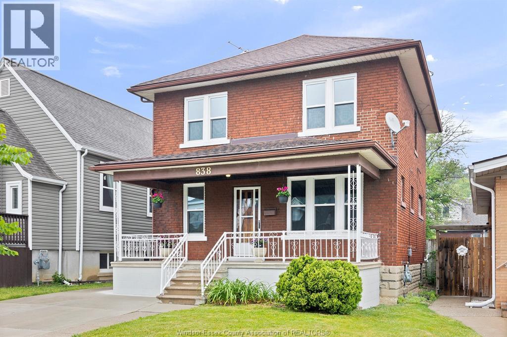 MLS# 25020190: 838 LAWRENCE, Windsor, Canada
