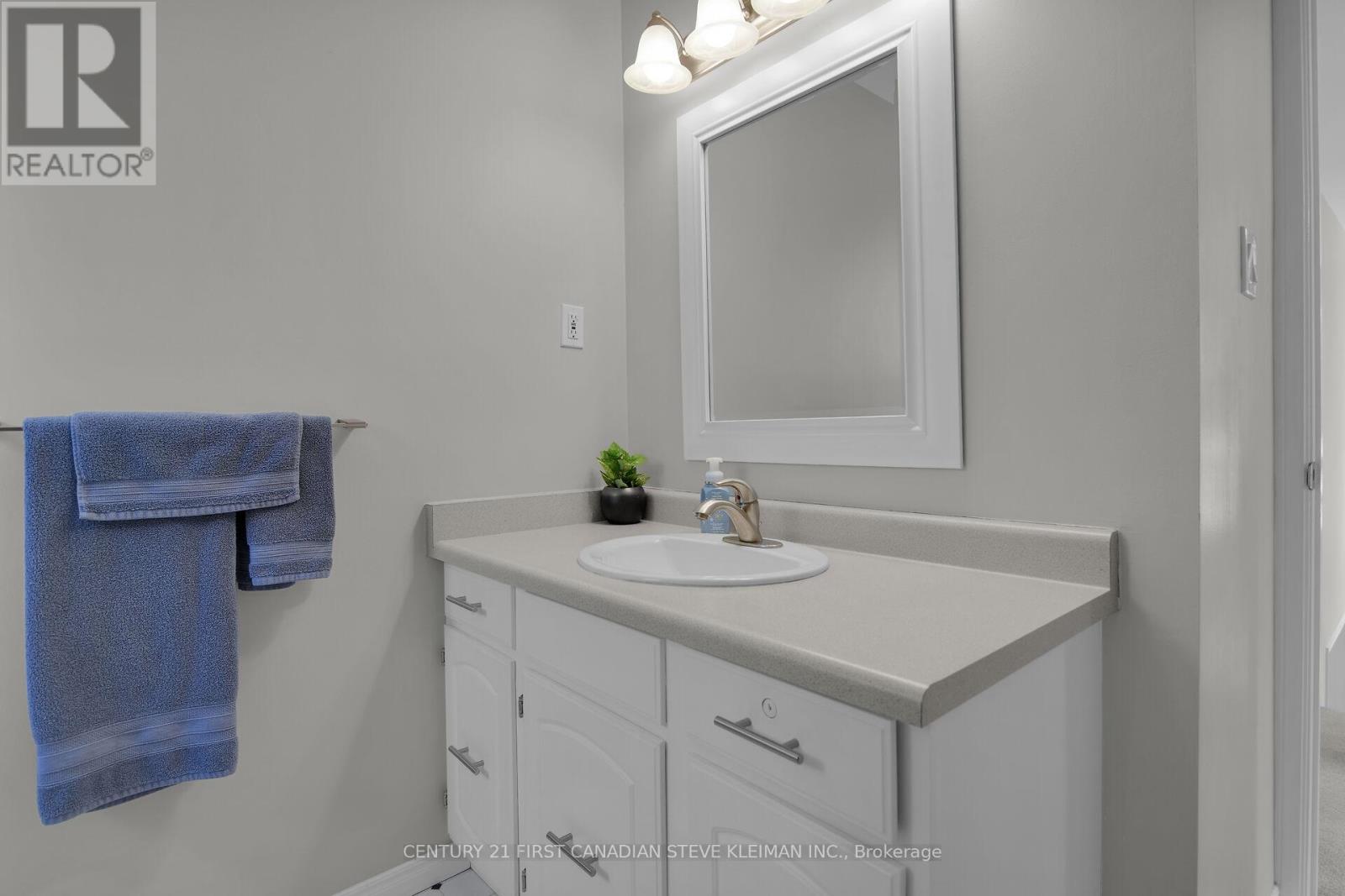 96 Meridene Crescent W, London North (North G), Ontario  N5X 1G2 - Photo 29 - X12333381