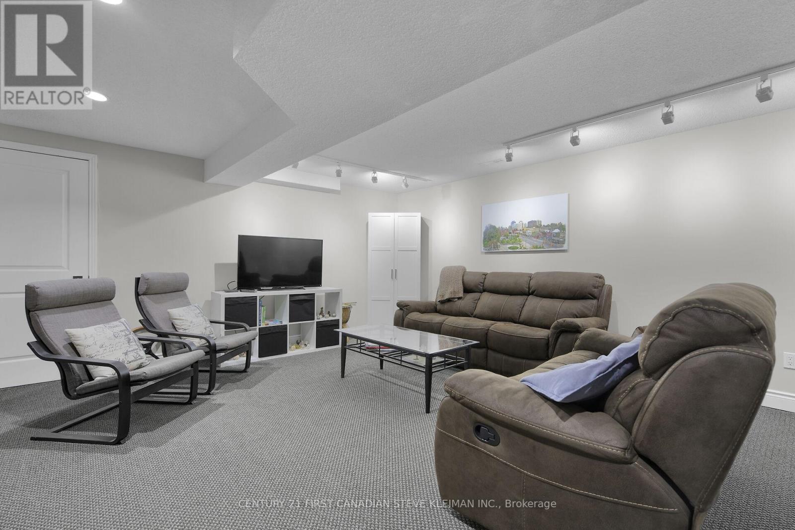 96 Meridene Crescent W, London North (North G), Ontario  N5X 1G2 - Photo 32 - X12333381