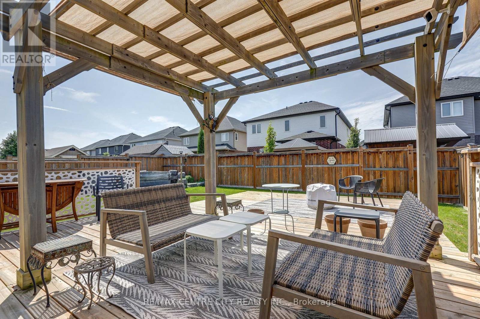 41 Honey Bend, St. Thomas, Ontario  N5P 3S6 - Photo 44 - X12333382