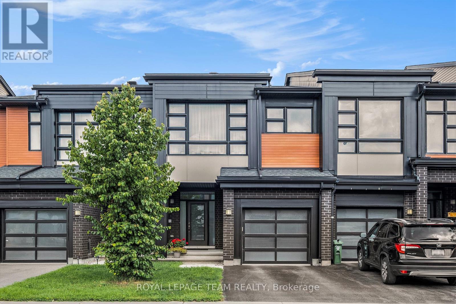 574 TRIANGLE STREET, Ottawa, Ontario