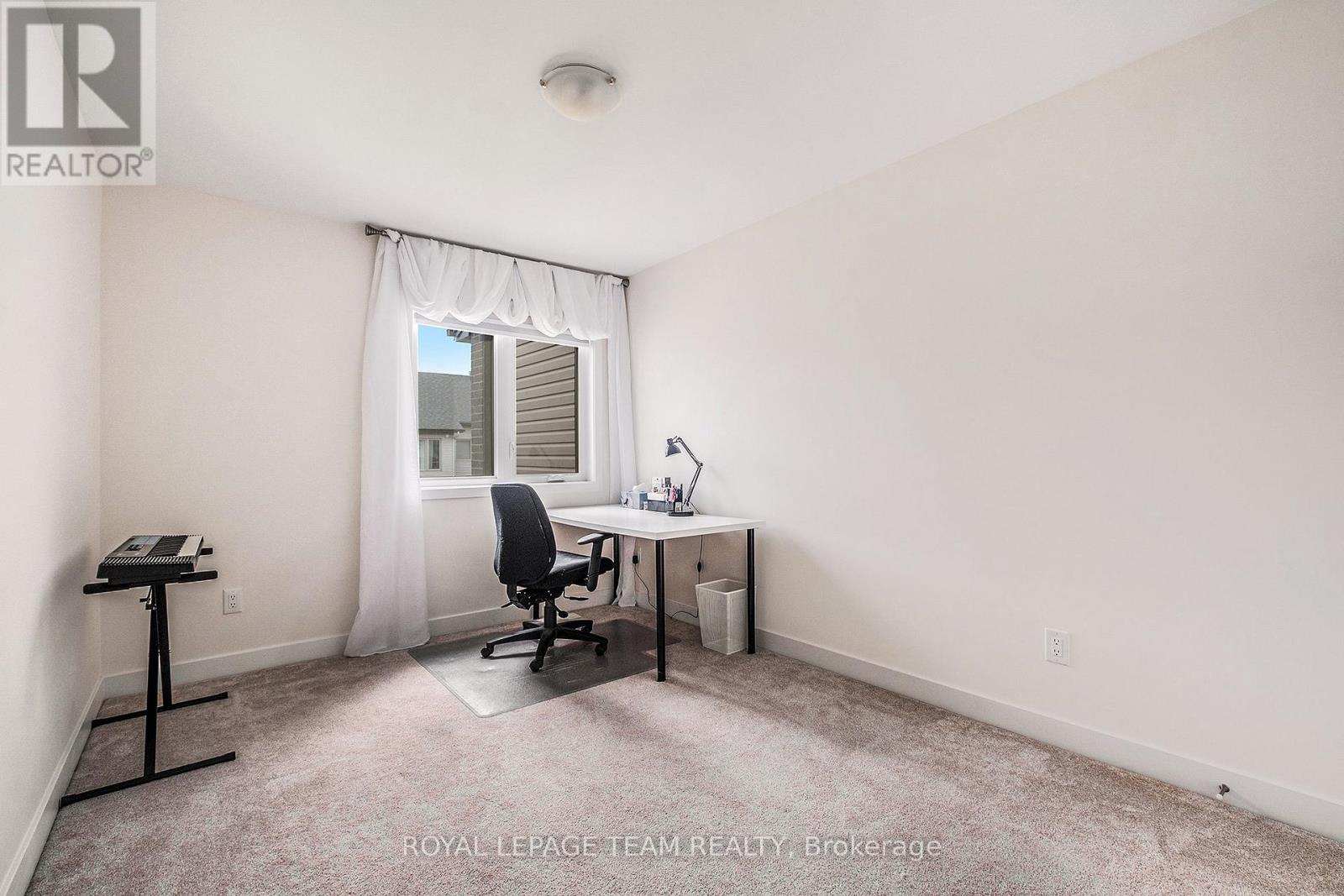 574 Triangle Street, Ottawa, Ontario  K2V 0M1 - Photo 16 - X12333352