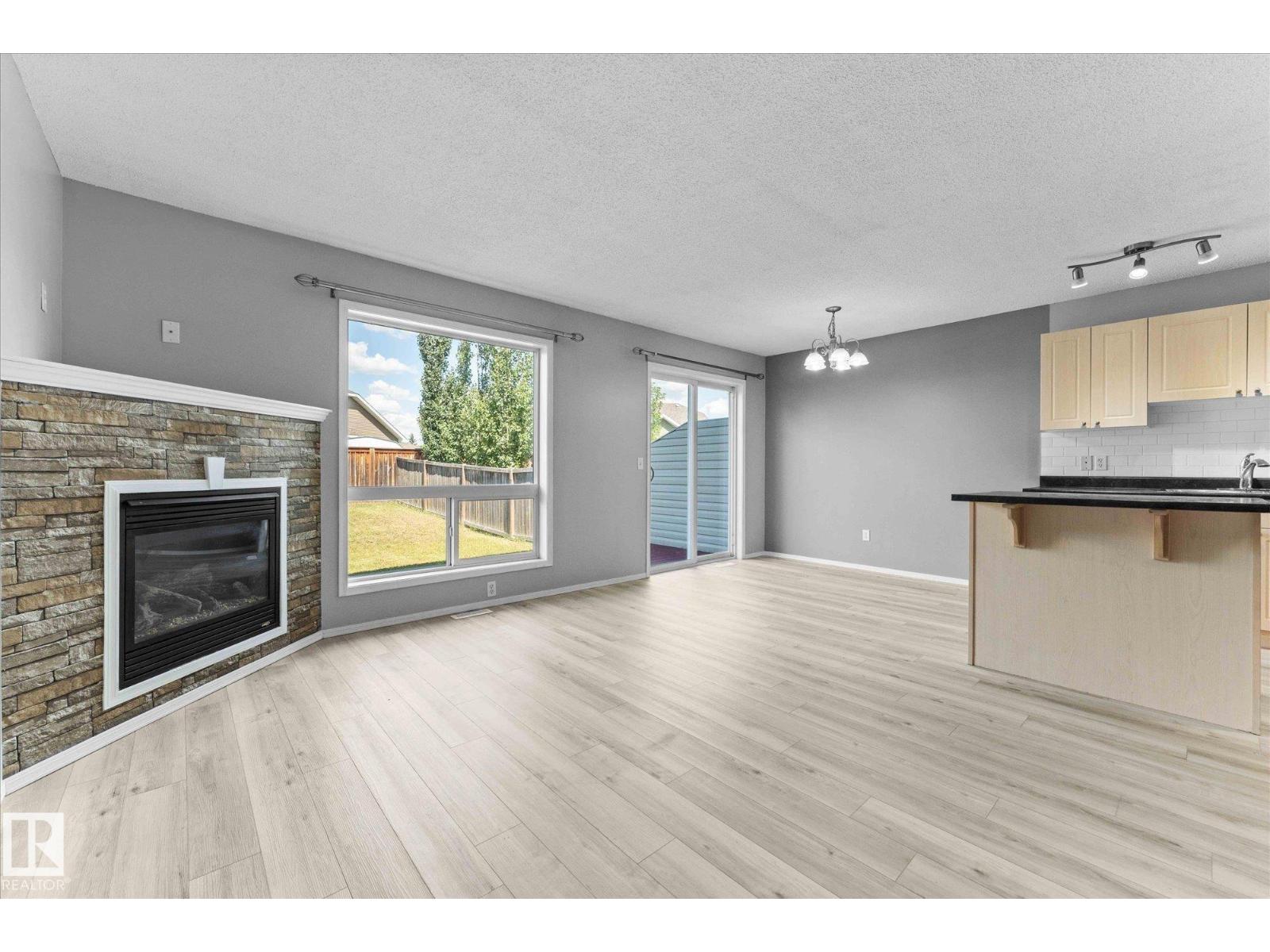Property at 32 NEVIS CL image 4