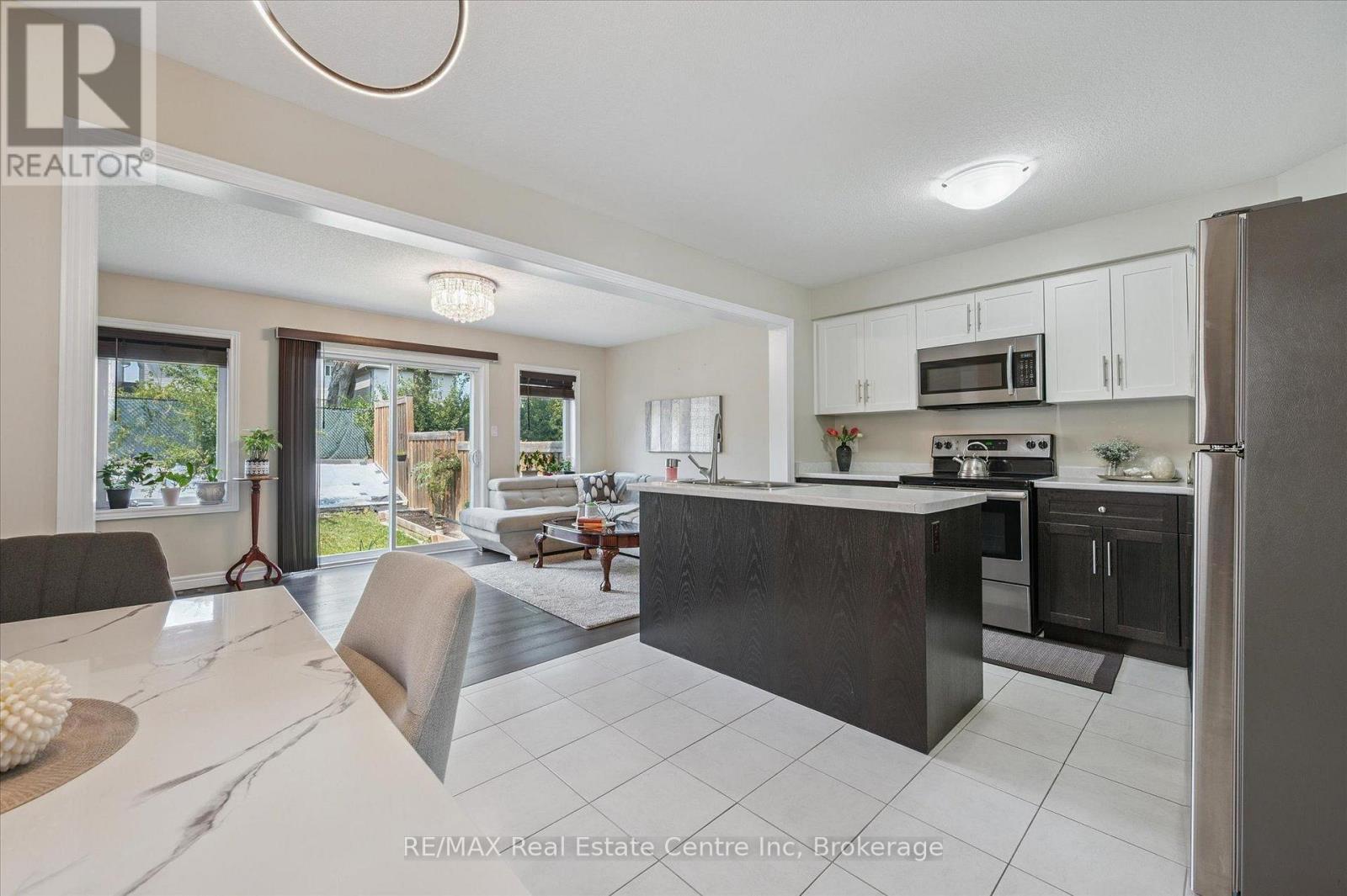 Property at 23 AMBROUS CRESCENT image 3