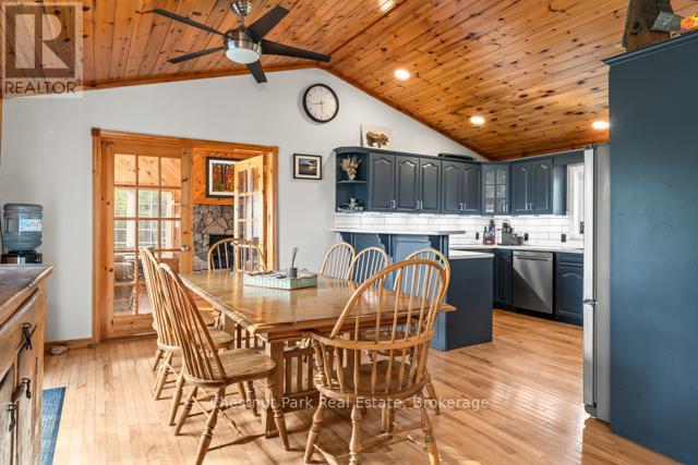 82 Seelys Road, Huntsville, Ontario  P1H 2J3 - Photo 10 - X12333325
