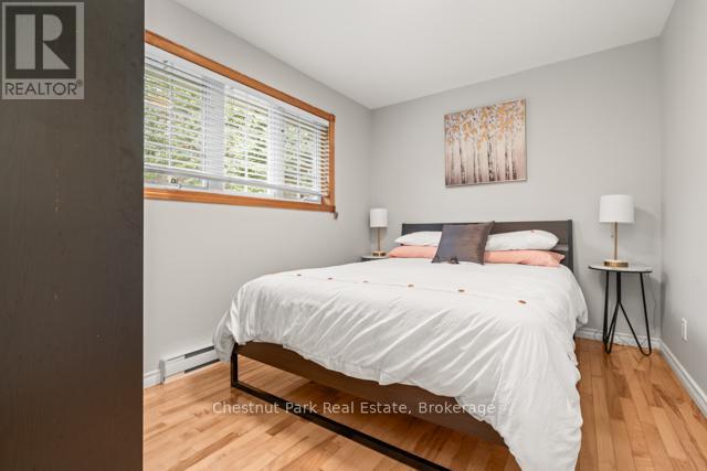 82 Seelys Road, Huntsville, Ontario  P1H 2J3 - Photo 15 - X12333325