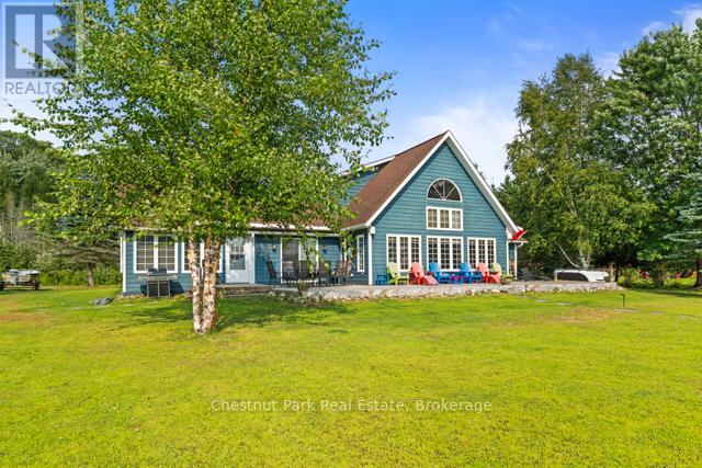 82 Seelys Road, Huntsville, Ontario  P1H 2J3 - Photo 2 - X12333325