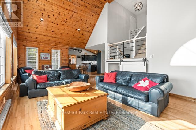 82 Seelys Road, Huntsville, Ontario  P1H 2J3 - Photo 8 - X12333325
