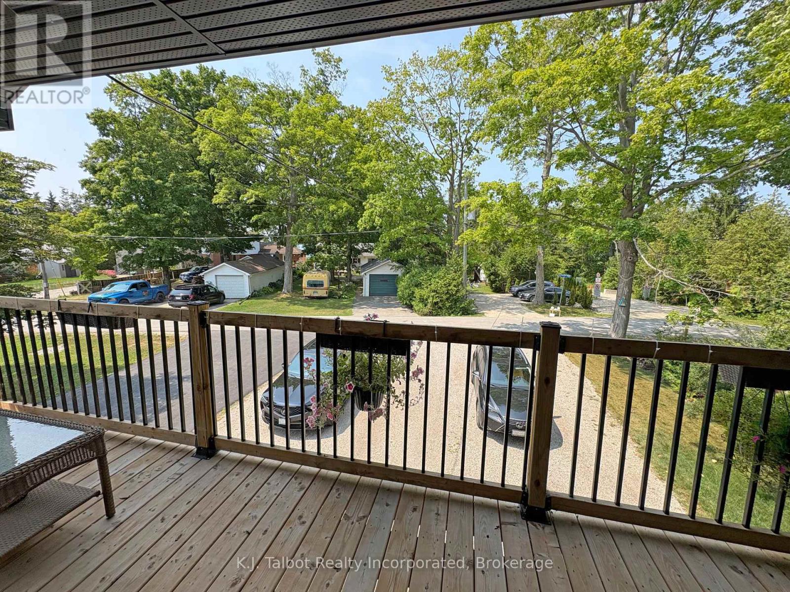 Property at 30 BLUEWATER DRIVE image 3