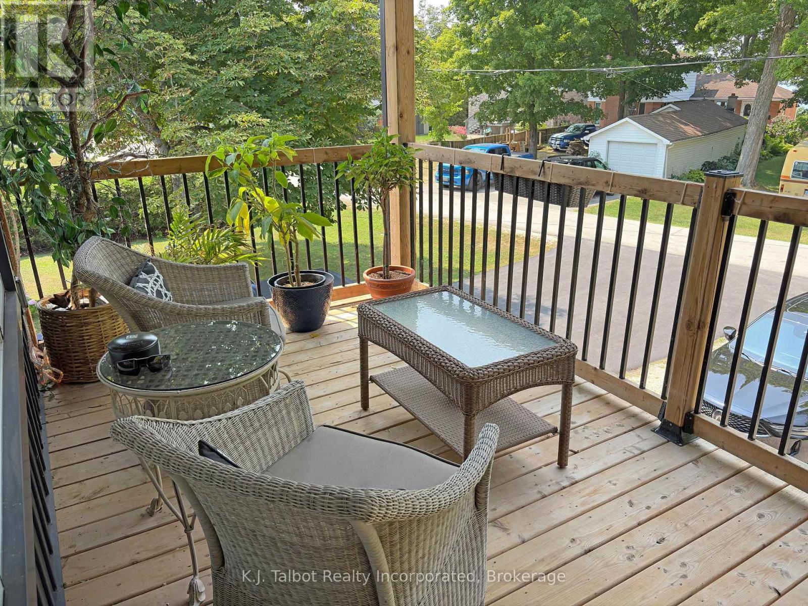 Property at 30 BLUEWATER DRIVE image 5