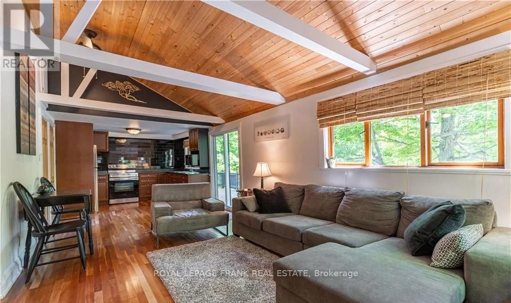 8 Fire Route 27, Trent Lakes, Ontario  K0L 1J0 - Photo 10 - X12333221