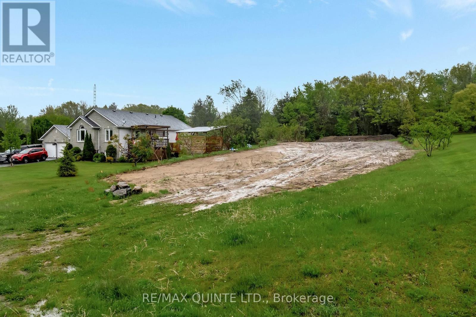 43 Deerfield Drive, Quinte West, Ontario  K0K 2C0 - Photo 16 - X12333353