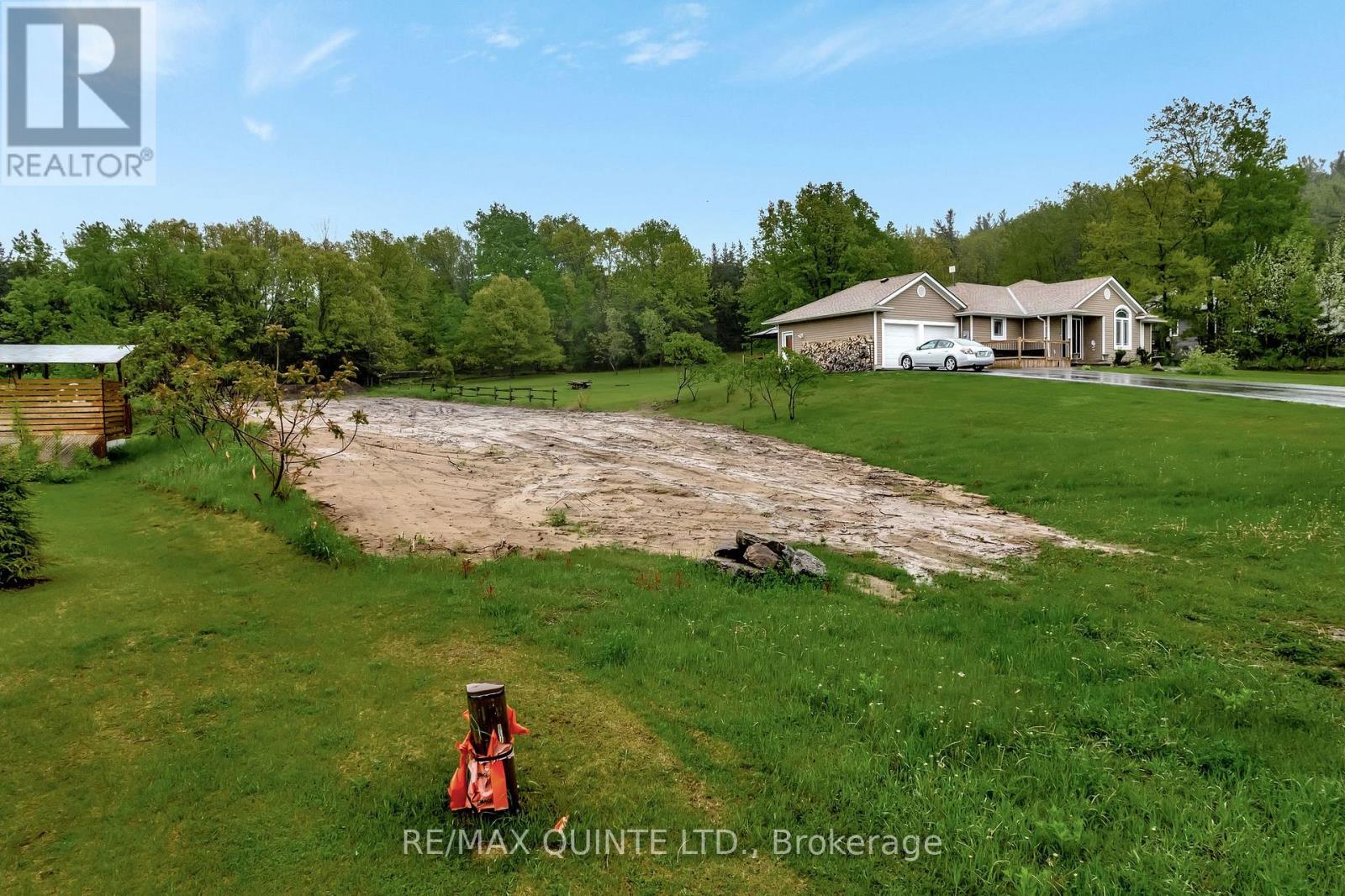 43 Deerfield Drive, Quinte West, Ontario  K0K 2C0 - Photo 17 - X12333353