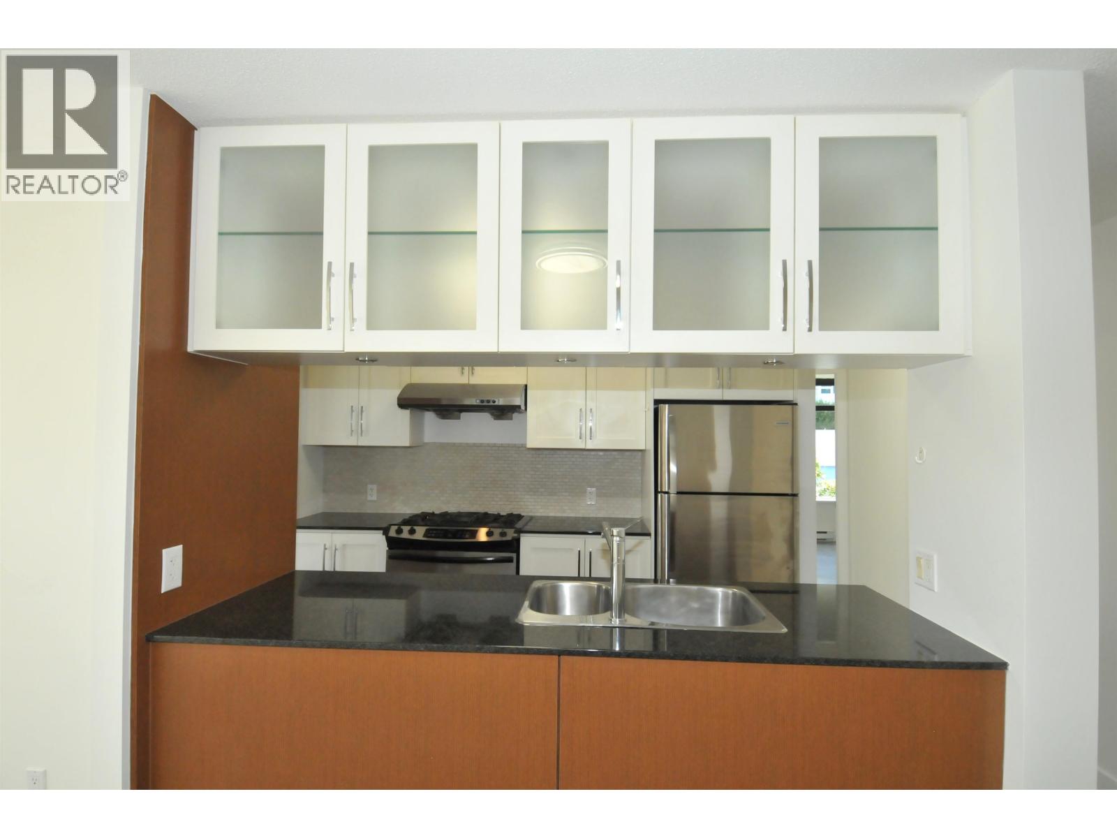 Listing Picture 9 of 18 : 606 6351 BUSWELL STREET, Richmond / 烈治文 - 魯藝地產 Yvonne Lu Group - MLS Medallion Club Member