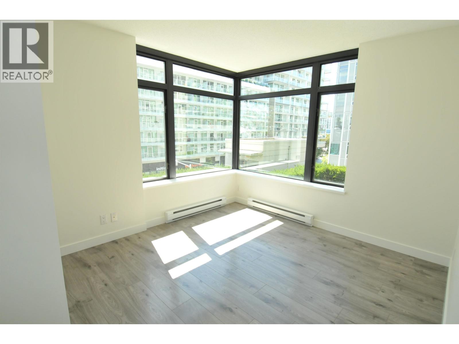 Listing Picture 12 of 18 : 606 6351 BUSWELL STREET, Richmond / 烈治文 - 魯藝地產 Yvonne Lu Group - MLS Medallion Club Member
