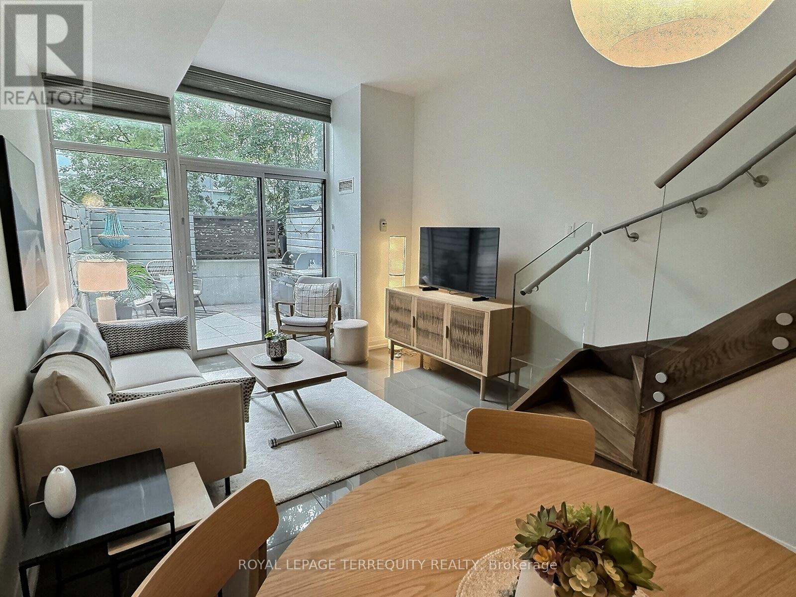 Property at 616 - 3 MARKET STREET image 4