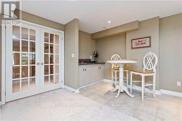 2113 Pinevalley Crescent, Oakville, Ontario  L6H 6L8 - Photo 18 - W12333135