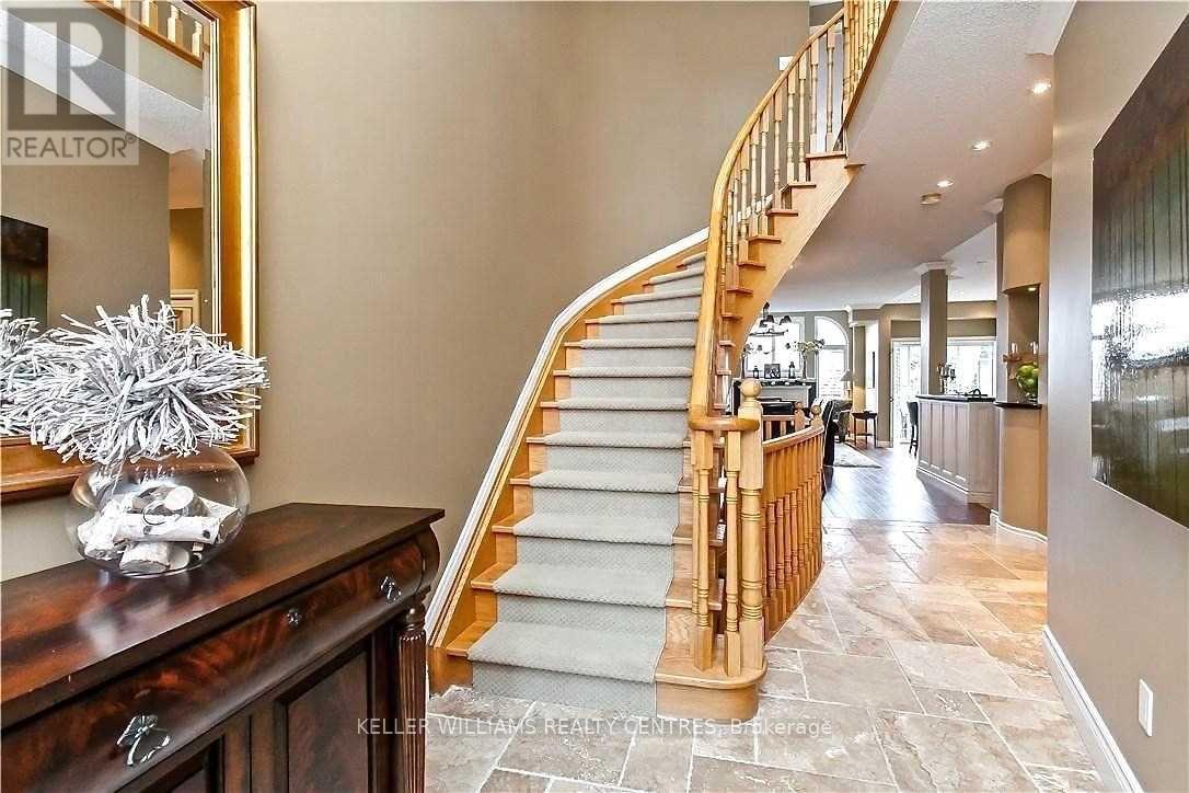2113 Pinevalley Crescent, Oakville, Ontario  L6H 6L8 - Photo 2 - W12333135