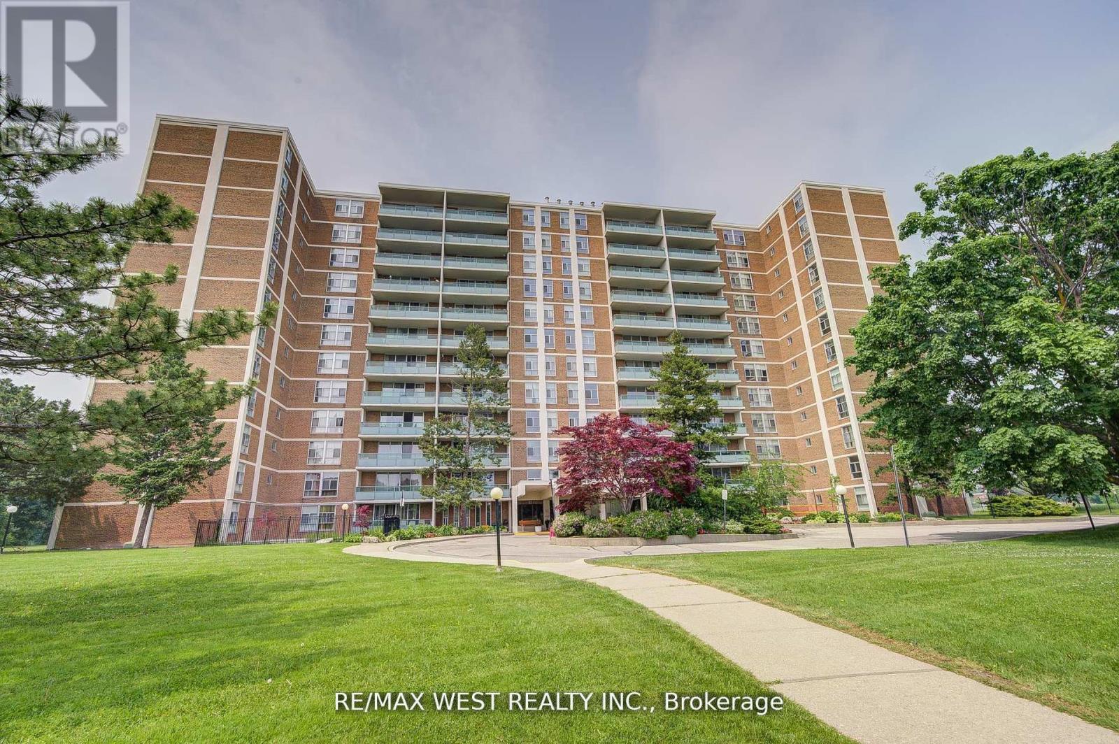 Property at 606 - 44 LONGBOURNE DRIVE image 2